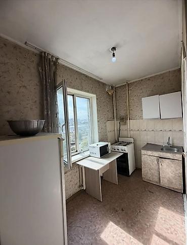 Продажа квартир: 1 комната, 36 м², Восток-5 мкр 106 серия, 7 этаж, Старый ремонт — 4