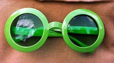 Naočare: Upgrade WS9810 i Chartreuse, omaž italy naočarima iz 1960. Cena za — 10