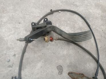 Другие аксессуары: Форд Фокус 1. поддон от Сплит порт 2 л. Блок АБС. Смотрите фотки 30 — 9