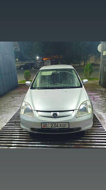 Honda Civic: 2002 г., 1.5 л, Вариатор, Бензин, Хэтчбэк at lalafo.kg Honda Civic: 2002 г., 1.5 л, Вариатор, Бензин, Хэтчбэк