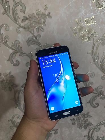 azercell bakcell sim cin nomreler satilir: Samsung Galaxy J3 2016, 8 GB, rəng - Qızılı, Sensor, İki sim kartlı — 3