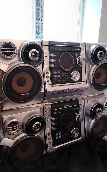 Musiqi mərkəzləri: 2 Basoviki 2 Səs Kalonkaları var Aux çıxışla Telefona — 1