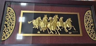 listir: Satılır – 24K Gold Leaf dekorativ tablo (8 At Motivli) Evinizə və ya — 2
