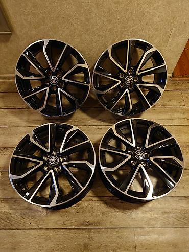 Диски: Диски R 17 Toyota, Комплект, отверстий - 5, Новый — 1