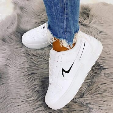 Women's Sneakers and athletic shoes: 38 — 9