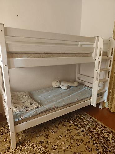 bunk bed: Двухъярусная кровать для детской комнаты - Материал: массив дерева — 4
