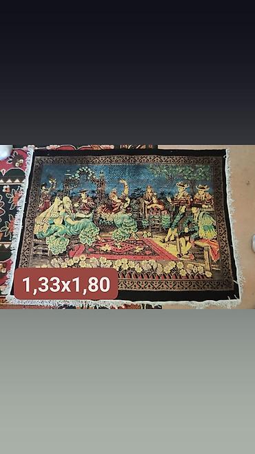 xalca şəkli: Divar üçün dekorativ xalçа. Gedimi di. Ölçü: 1,33 x 1,80 m — 1