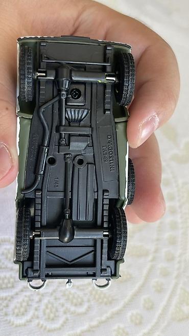 12 dyumlu velosiped: GAZ-69 hərbi off-road avtomobilinin kolleksioner model maquleti - — 6