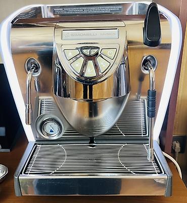 mining rig: Qəhvə maşını Nuova simonelli, Yarımavtomat, Su qabı ilə, İşlənmiş — 4