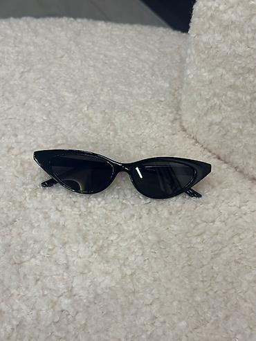 Солнцезащитные очки: Очки по 400 сом Новые, закрыла островок, распродаю Ко всем идут at lalafo.kg — 15 Солнцезащитные очки: Очки по 400 сом Новые, закрыла островок, распродаю Ко всем идут — 15