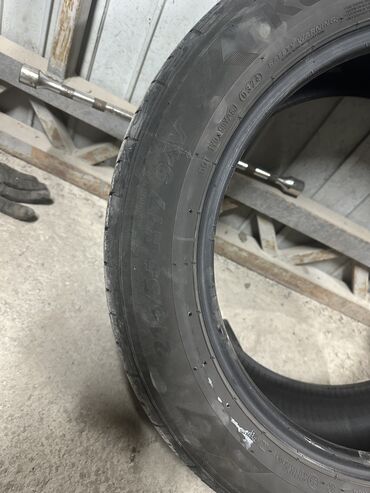 шина манташ: Продаю 1 шт 215/55/R17 лето 24 года 
KUMHO