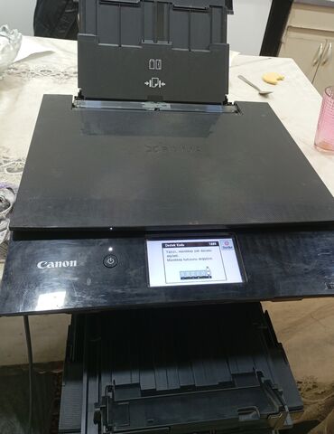 komputer ekran: Çox az işlənib rənglidir ekran sensordur heç bir problemi yoxdur