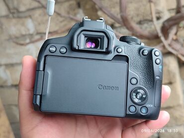 fotokameralar: Canon 850d heç bir problemi yoxdur. Az işlənib yenidən seçilmir
