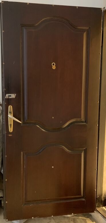 qapi boyasi: Mənzil üçün İşlənmiş Giriş qapısı 90x205 sm Glazok ilə, Zəmanətsiz, Ünvandan götürmə lalafo.az -da qapi boyasi: Mənzil üçün İşlənmiş Giriş qapısı 90x205 sm Glazok ilə, Zəmanətsiz, Ünvandan götürmə