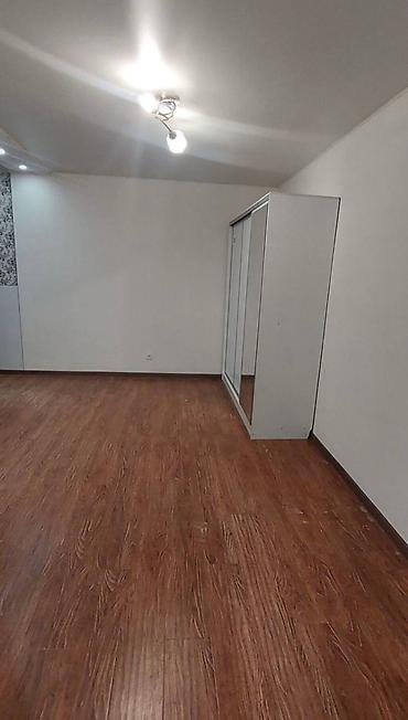 56: 1 комната, 30 м², Хрущевка, 1 этаж — 3