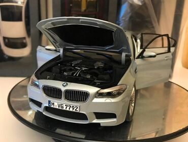 Avtomobil modelləri: Коллекционная модель BMW M5 V8 Biturbo F10 silverstone 2012 Paragon — 21