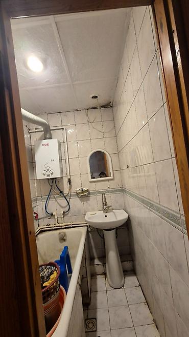 yeni ramani ev: Kirayə mənzil – 5 mərtəbəli binanın 2-ci mərtəbəsi • Plan: işıqlı — 8