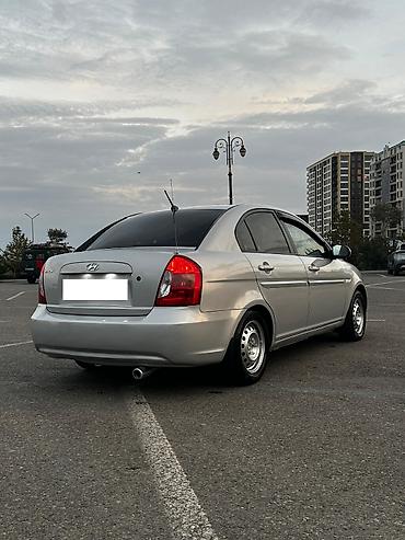 ev ucun kalonka: Hyundai Accent: 1.4 l | 2009 il Sedan — 8