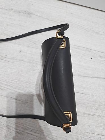 furla candy bag: Predivna crna MONA torba od prirodne junece koze Dimenzije - 25 x 13 — 6