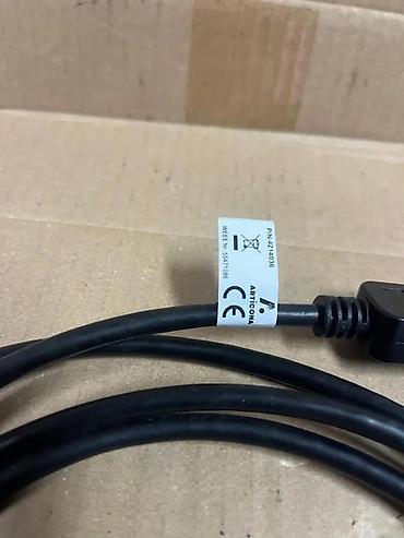 Tehnički kablovi: Kabl DisplayPort (DP) na VGA, dužina 1,8 m - Pretvara digitalni — 4