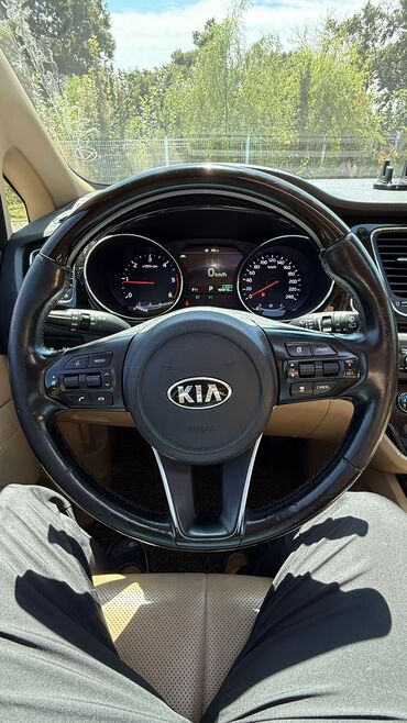 Kia: Kia Carnival: 2019 г., 2.2 л, Автомат, Дизель, Минивэн at lalafo.kg — 15 Kia: Kia Carnival: 2019 г., 2.2 л, Автомат, Дизель, Минивэн — 15