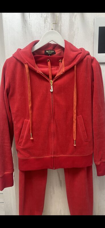 Спортивные костюмы: Продаю спортивный костюм Juicy Couture, в сочном арбузном цвете