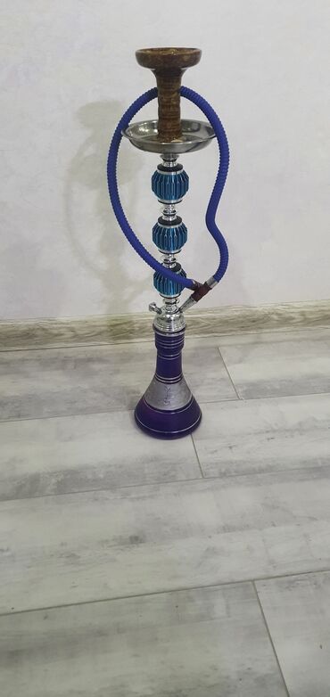 Qəlyan, vayp və aksesuarları: Qelyan ela vezyetde 2 defe istifade olunub her bir şeyi var