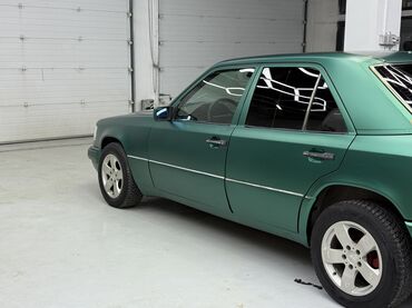 Mercedes-Benz: Mercedes-Benz E-Class: 1995 г., 3.2 л, Автомат, Бензин, Седан — 14