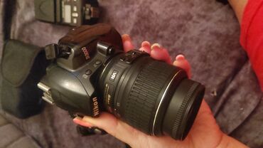 зеркальная камера canon: TECILI NIKON professional fotoaparat satilir. Yaxwi veziyyetdedir