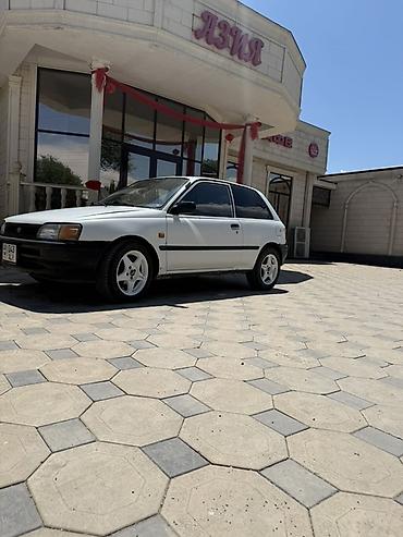 Продажа авто: Toyota Starlet: 1991 г., 1.3 л, Механика, Бензин, Хэтчбэк — 3