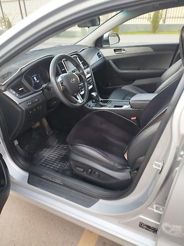 corolla 2016: Hyundai Sonata: 2018 г. — 3