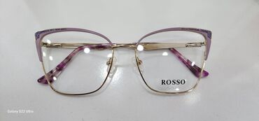 Eynəklər: Rosso Optik Çərçivə
Tam yeni,rəngi getməyən fisünkar gözoxşayan model