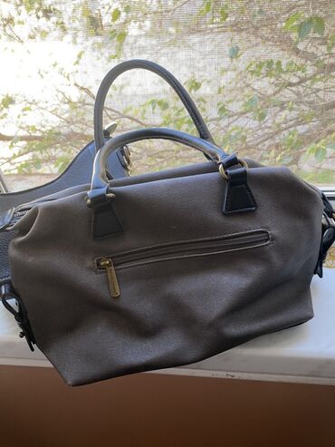 uzun pencekler: Əl çantası, David Jones, İşlənmiş