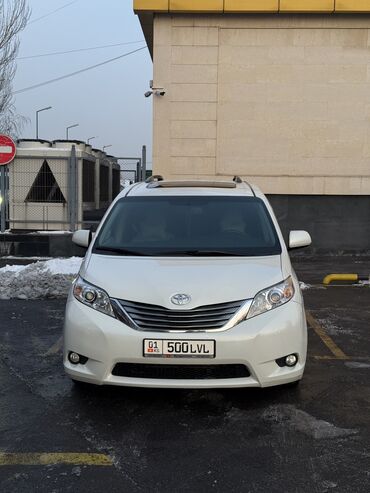 Toyota: Toyota Sienna: 2017 г., 3.5 л, Бензин, Минивэн