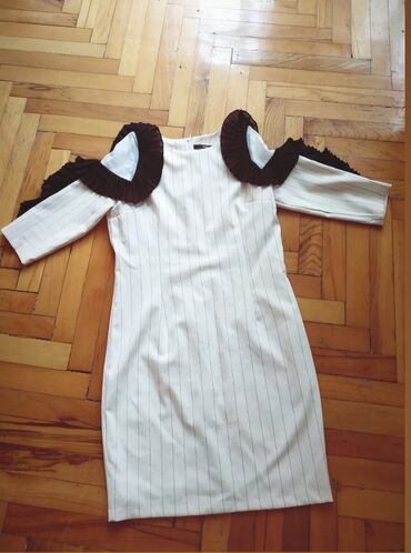 ag rengde ziyafet paltarlari: Коктейльное платье, M (EU 38)