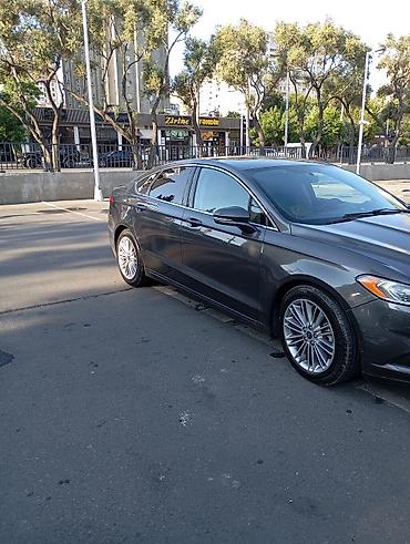 Avtomobil satışı: Ford Fusion sedan – geniş və komfortlu salon - Rəng: tünd boz kuzov — 8