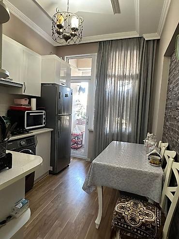 Mənzillər: 2 otaqlı, Yeni tikili, m. Xalqlar Dostluğu, 47 kv. m — 9