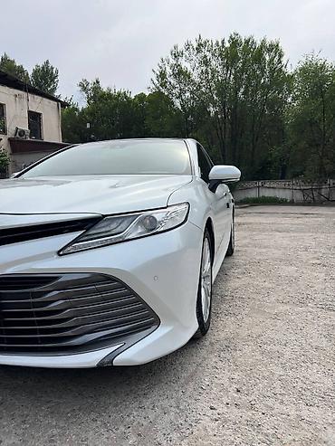 Toyota: Toyota Camry: 2018 г., 2.5 л, Автомат, Бензин, Седан — 2