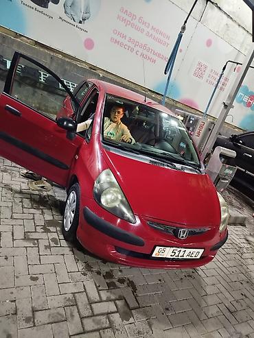 jetour dashing: Honda Jazz: 2005 г., 1.3 л, Механика, Бензин, Хэтчбэк — 3