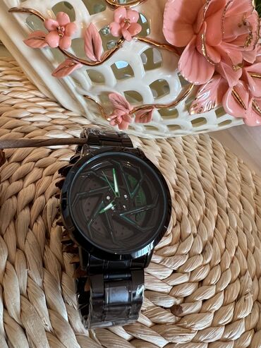 Qol saatları: Yeni, Qol saatı, rəng - Qara — 15