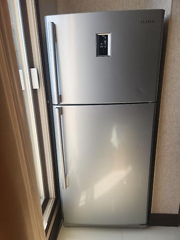 mini refrigerator: Холодильник Samsung, Б/у, Двухкамерный — 1