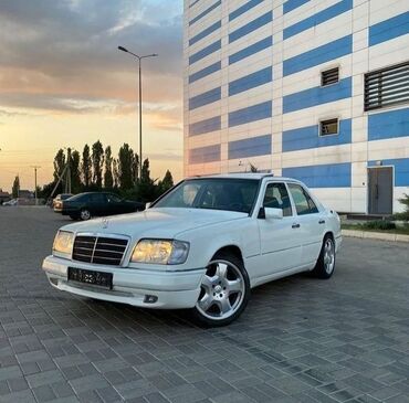 меняю на фит: Mercedes-Benz 200: 1993 г., 2 л, Автомат, Бензин, Седан