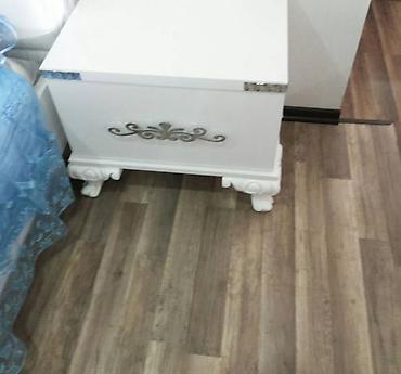 bar stulari: Mebel dəsti - Rəng: ağ (şüşə və xrom detallarla), divan – tünd mavi — 3