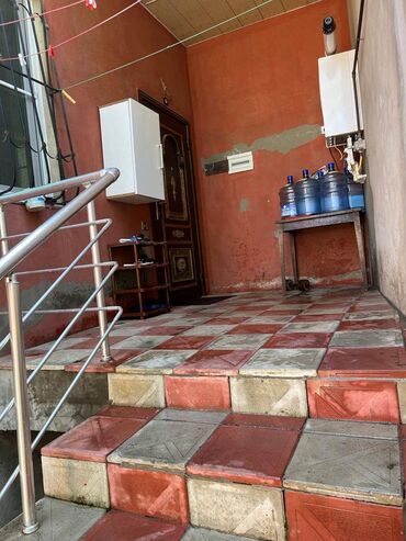 Kommersiya daşınmaz əmlakının satışı: Yeni Ramanada, Kolleci və Şamlığı keçdikdən sonra, əsas yolun — 6