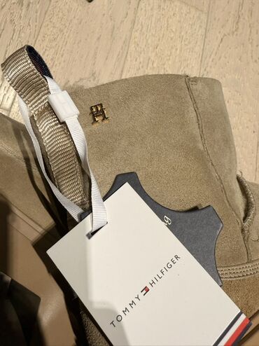 Uqqilər: Совершенно новые угги от tommy hilfiger Куплены с американского — 8