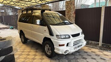 делику: Mitsubishi Delica: 2003 г., 3 л, Автомат, Газ, Минивэн