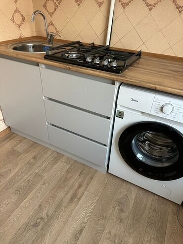 кв час ночь: 2 бөлмө, 43 кв. м, Жеке план, 4 кабат, Косметикалык ремонт