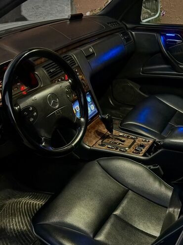 Mercedes-Benz: Mercedes-Benz E 270: 2.7 l | 2001 il Sedan — 9