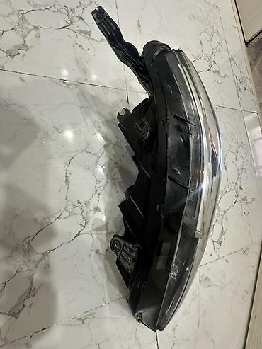 Ehtiyat hissələri: Sol, Yaxın və uzaq vuran işıqlar Universal auto, 2019 il, Orijinal, ABŞ, İşlənmiş — 8