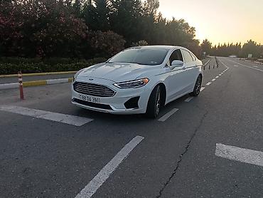 muhərrik yastığı: Ford Fusion: 1.5 l | 2018 il 260000 km Sedan — 1